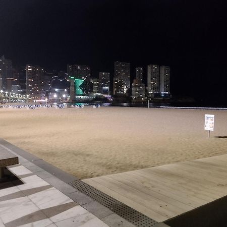 Living Benidorm. Playa Levante Luaran gambar