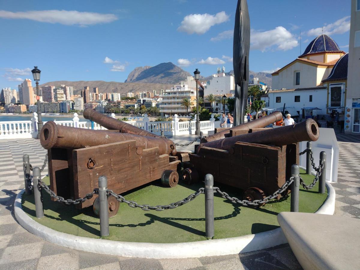 Living Benidorm. Playa Levante Luaran gambar