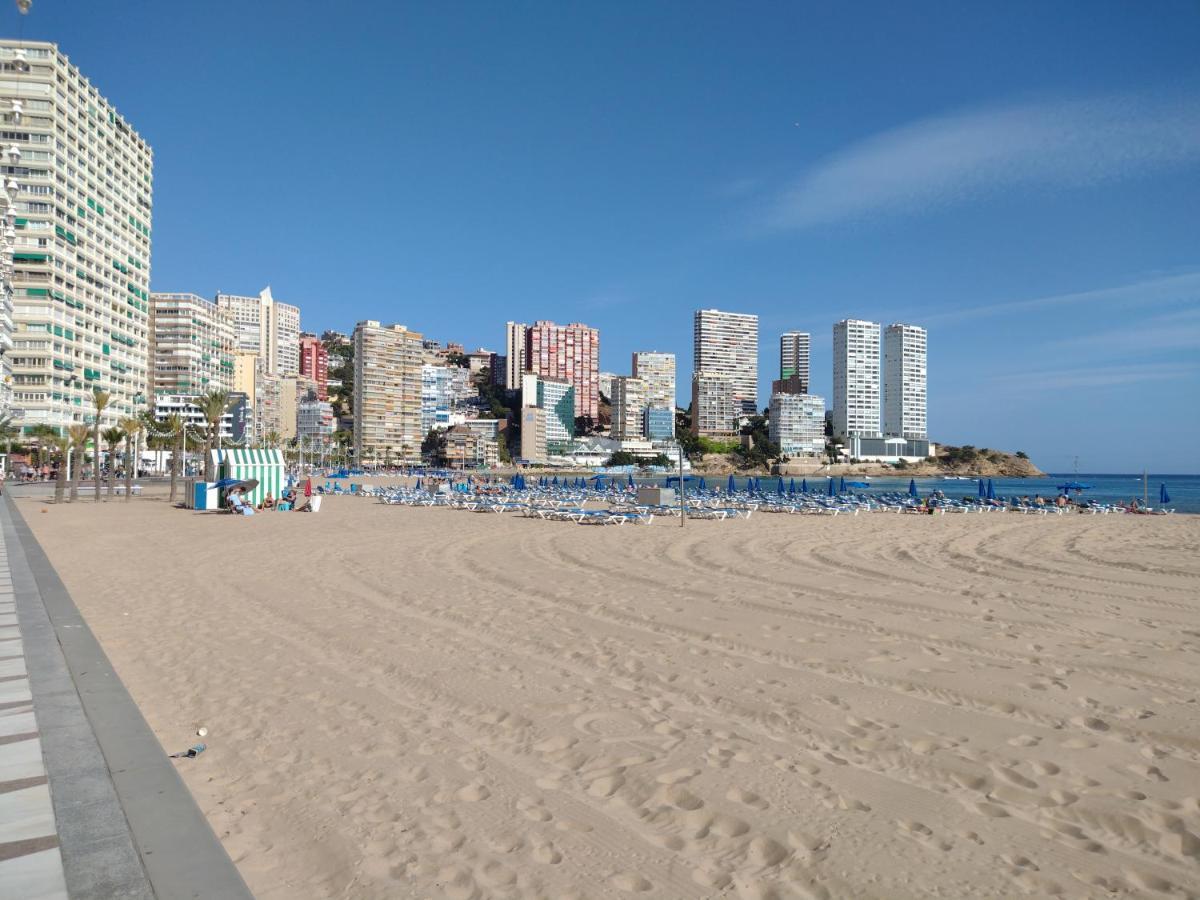 Living Benidorm. Playa Levante Luaran gambar