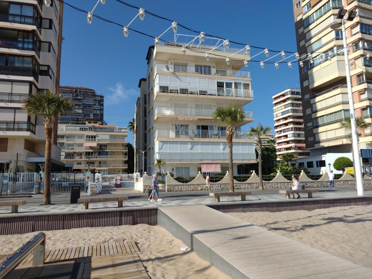 Living Benidorm. Playa Levante Luaran gambar