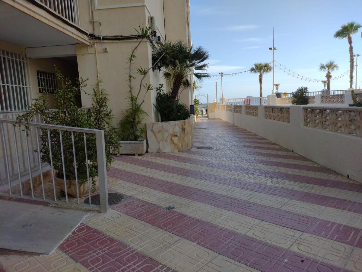 Living Benidorm. Playa Levante Luaran gambar